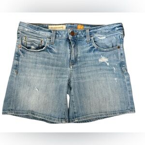 Pilcro Women's Shorts Size 28 Distressed 6” Inseam Light Wash Anthropology
